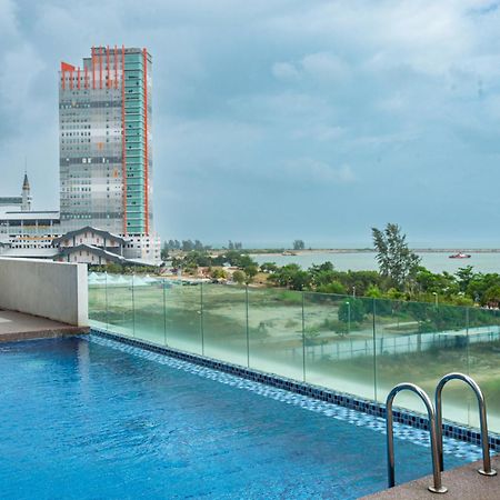 Infinity Sea View Pool Beach View 3Rooms 2Parkings Kuala Terengganu Luaran gambar
